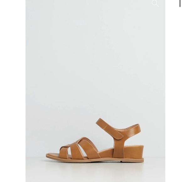 NWT ModCloth Women's Keep On Your Toes Sandal - Picture 2 of 4